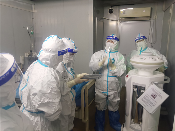 终末消毒机器人“大白”使用方法培训.jpg 终末消毒机器人“大白”使用方法培训.jpg