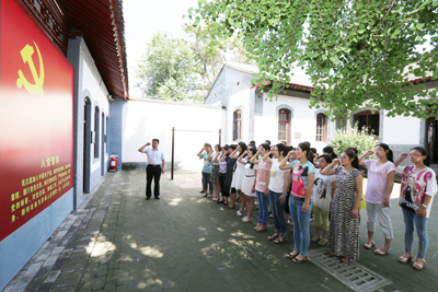 C:\Documents and Settings\Administrator\桌面\七一八办宣誓\AK7R1638.JPG