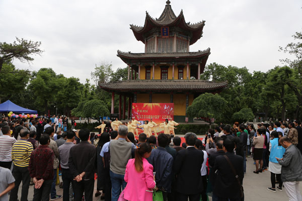 AK7R7097.JPG AK7R7097.JPG