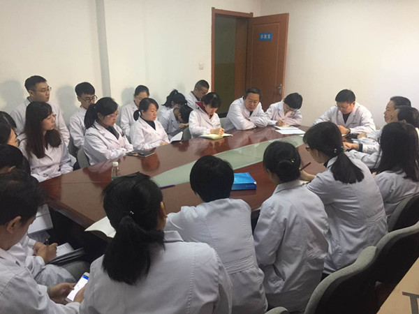 药学部科研动员会_副本.jpg 药学部科研动员会_副本.jpg