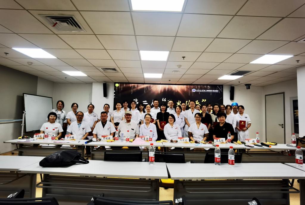 大合影.jpg 大合影.jpg