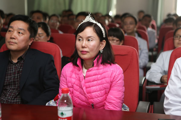 AK7R4418.JPG AK7R4418.JPG