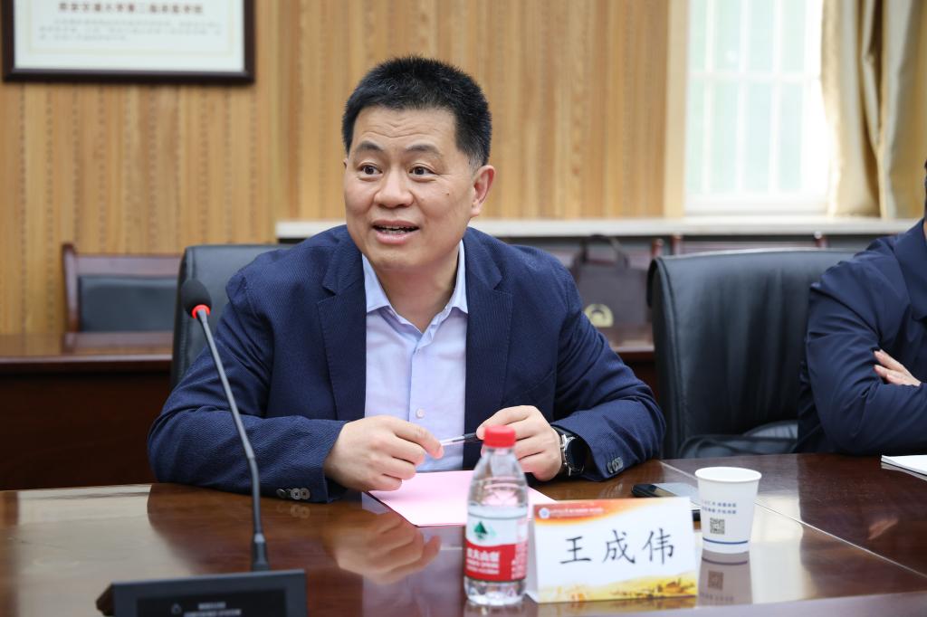 王院长.jpg 王院长.jpg