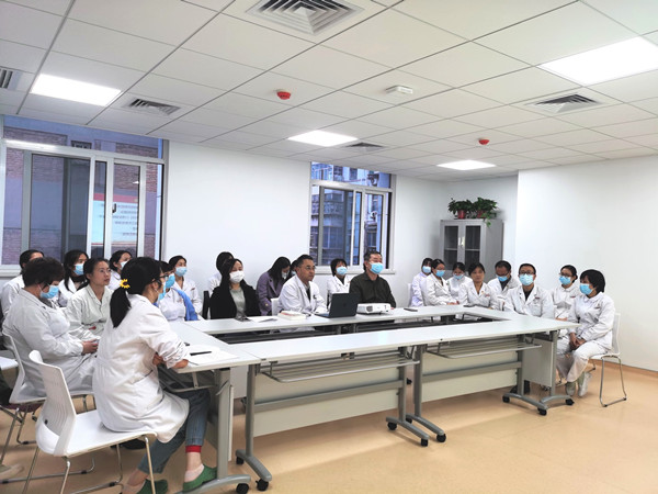 会议照片_副本.jpg 会议照片_副本.jpg