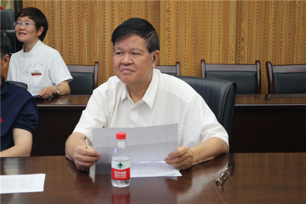 纪宗正教授主持答辩会.JPG 纪宗正教授主持答辩会.JPG