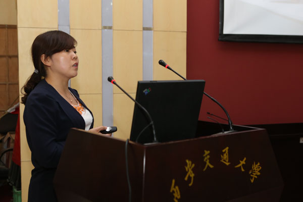 AK7R6072.JPG AK7R6072.JPG