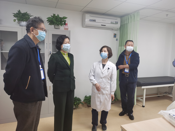 专家组参观癫痫门诊_副本.png