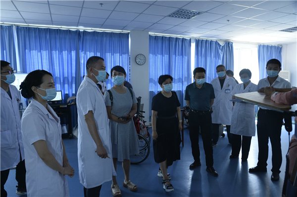 洋县县医院现场指导.png