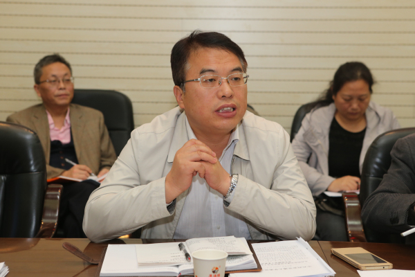 AK7R0948.jpg AK7R0948.jpg