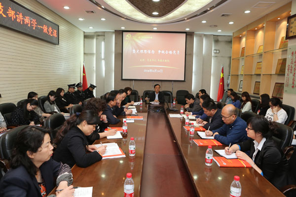 AK7R5193.JPG AK7R5193.JPG