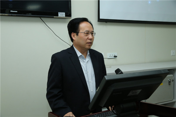 交大二附院院长贺西京教授致辞.JPG