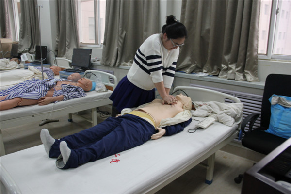 徒手心肺复苏术比赛现场（2）.JPG