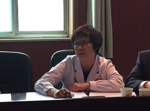 李西英主任发言_副本.jpg 李西英主任发言_副本.jpg