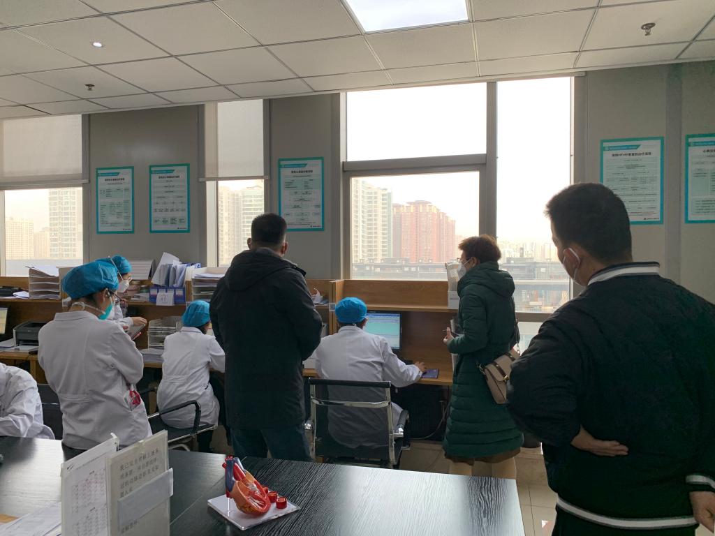 图10 满负荷运转的心内科病区JPG