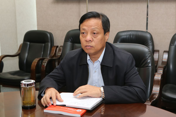 AK7R5185.JPG AK7R5185.JPG