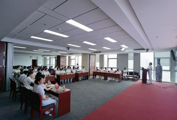 比赛_副本.jpg 比赛_副本.jpg