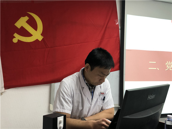 党员重温入党誓言2王正辉.jpg 党员重温入党誓言2王正辉.jpg