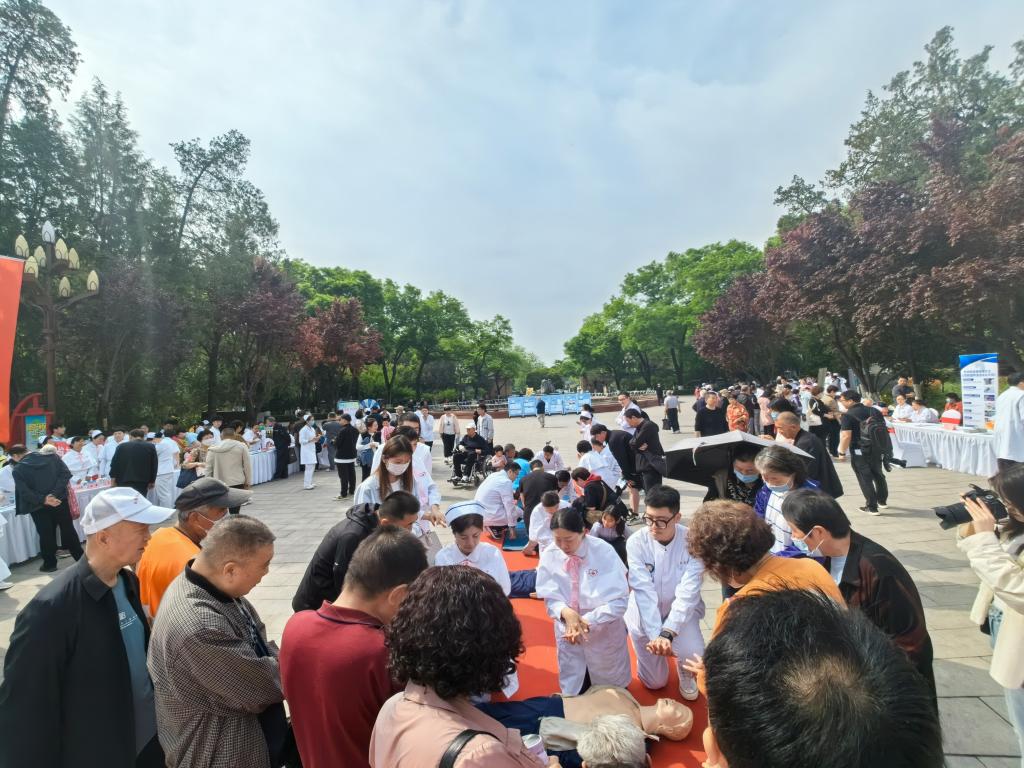 7.王利老师.jpg 7.王利老师.jpg