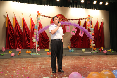 C:\Documents and Settings\Administrator\桌面\2015届毕业生晚会\9.JPG