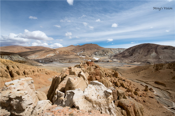 远眺象泉河谷.jpg 远眺象泉河谷.jpg