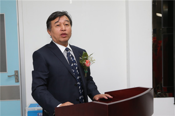 AK7R5051.JPG AK7R5051.JPG