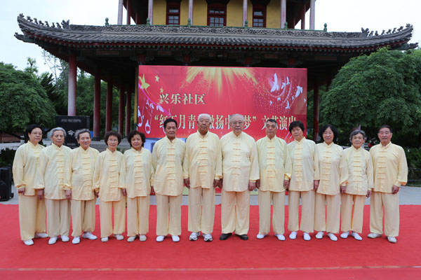 AK7R7037.JPG AK7R7037.JPG