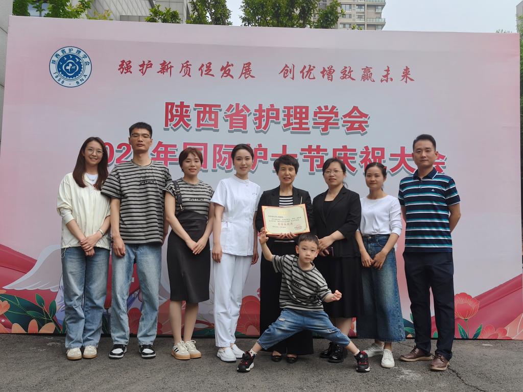 台下合照.jpg 台下合照.jpg