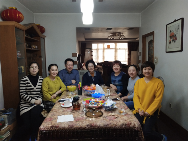 慰问罗金燕教授.jpg 慰问罗金燕教授.jpg