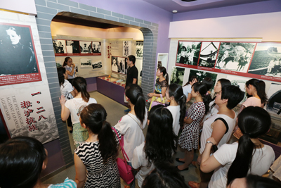 C:\Documents and Settings\Administrator\桌面\七一八办宣誓\AK7R1663.JPG