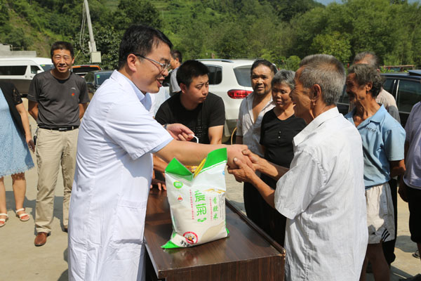 AK7R9650.JPG AK7R9650.JPG