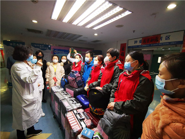 肿瘤科-集体-5.jpg 肿瘤科-集体-5.jpg