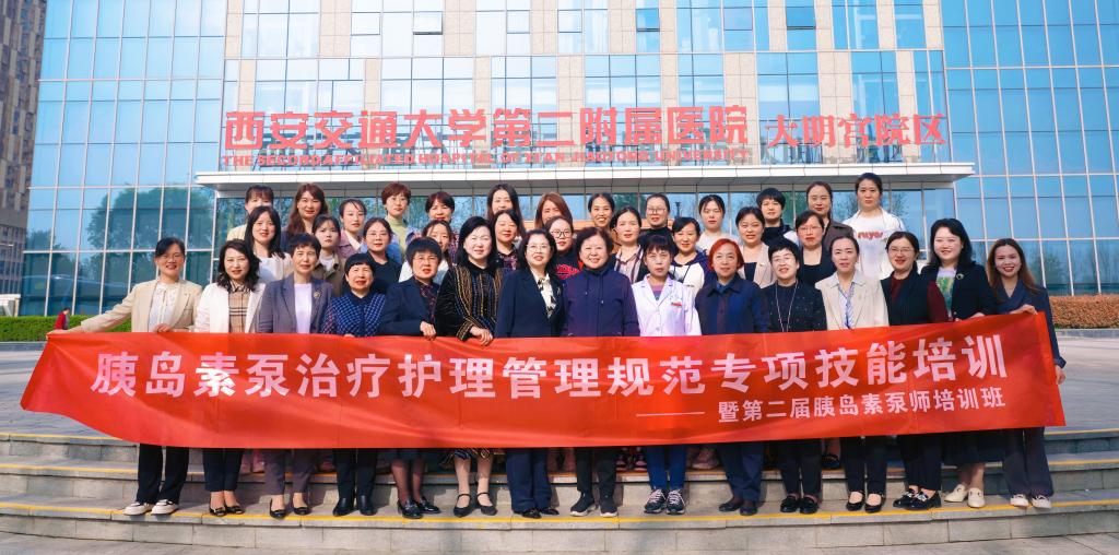 图6:全体合影.jpg 图6:全体合影.jpg